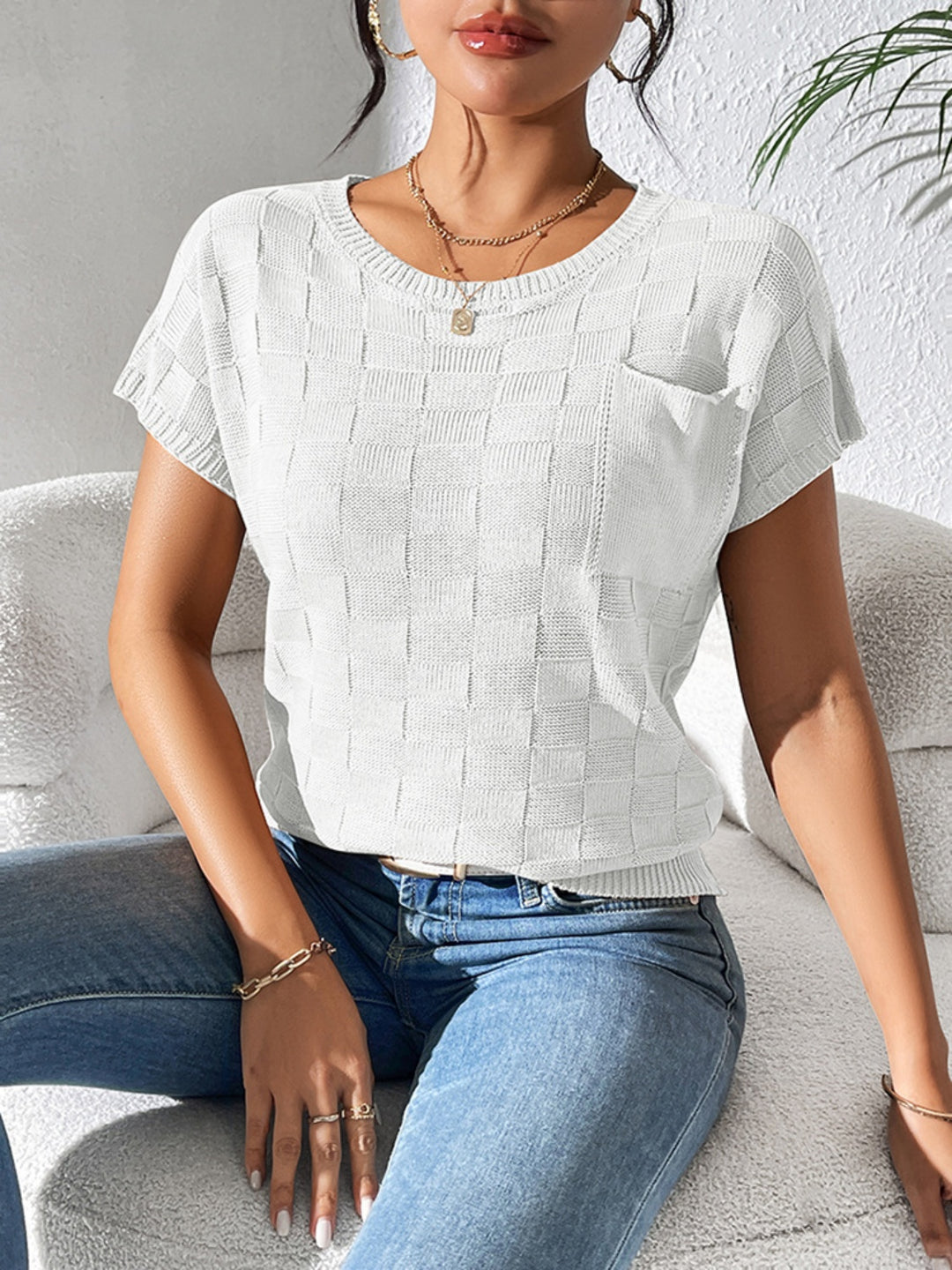 Round Neck Short Sleeve Knit Top